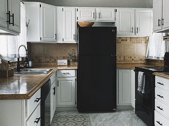 4th image of 630 W Washington St