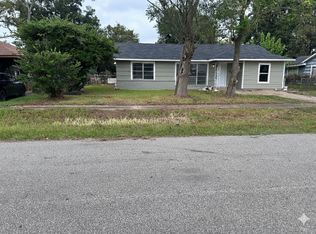 110 S Mattson St, West Columbia, TX 77486