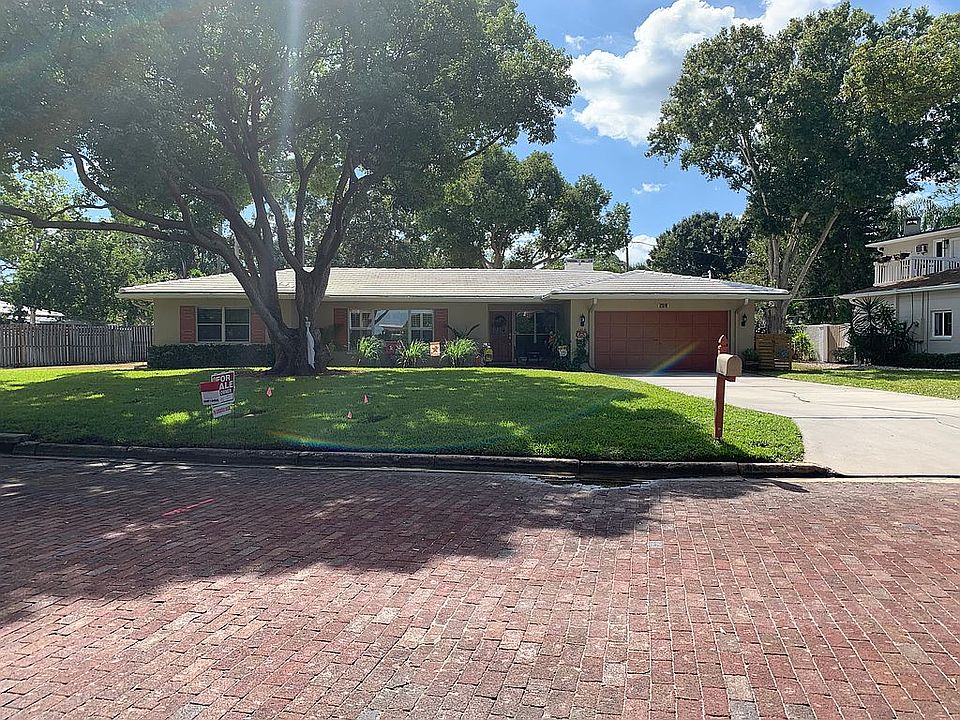 1st image of 141 Buena Vista Dr N