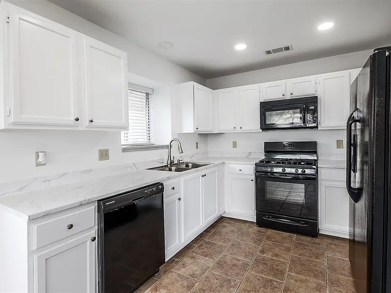 502 Eaglecreek Dr — Photo 13