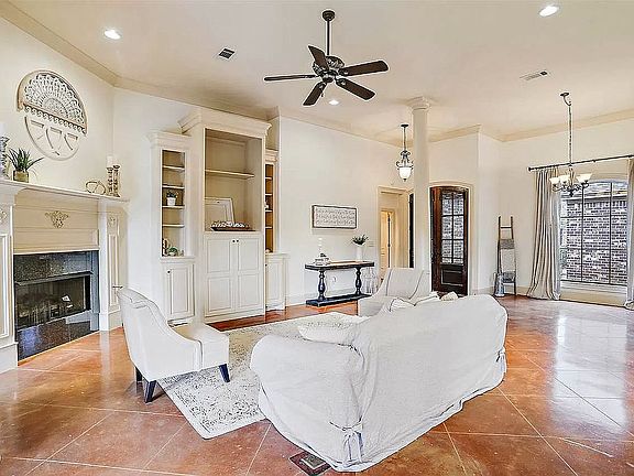 4th image of 564 Asbury Lane Dr