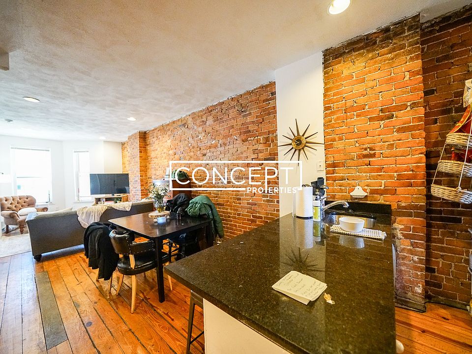 1st image of 216 Hemenway St