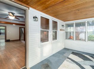 3022 E 9th St, Des Moines, IA 50316