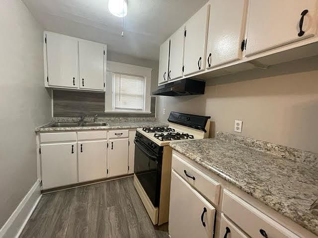 2nd image of 404 Wooster Rd N #3