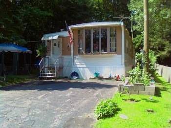 2nd image of 10 Rexmere Rd