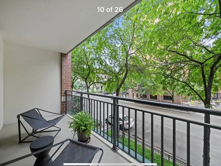 55 W Delaware Pl #217 — Photo 11