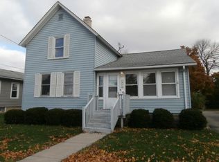977 Victoria St, Antioch, IL 60002