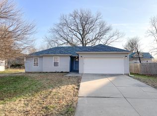 101 Hannah Dr, Rogersville, MO 65742