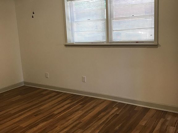 2nd image of 2432 Vineville Ave #5