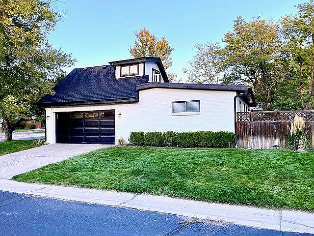 2nd image of 6764 E Exposition Ave