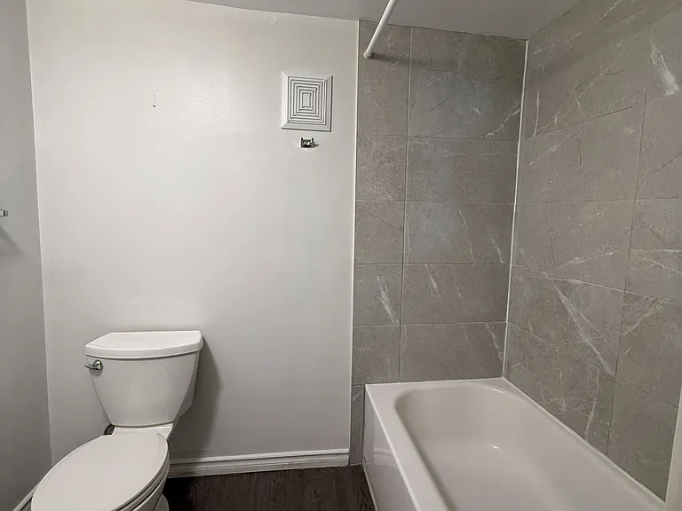 8 Avion Ave #5 — Photo 14