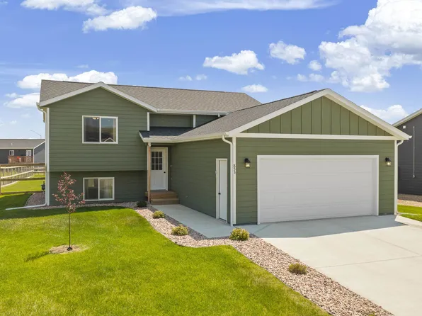 853 Yorktown Blvd, Box Elder, SD 57719