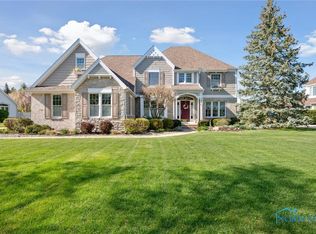 8726 Slate Ridge Ct, Sylvania, OH 43560
