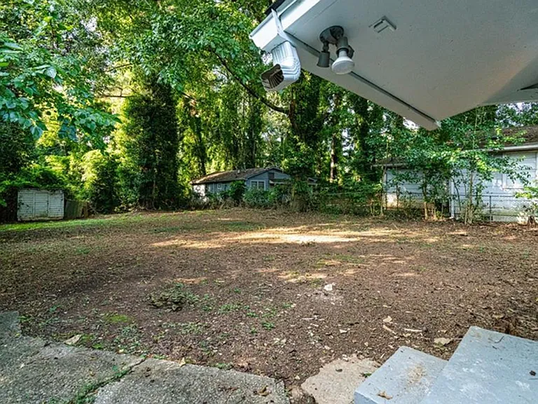 3028 Grand Ave SW — Photo 10