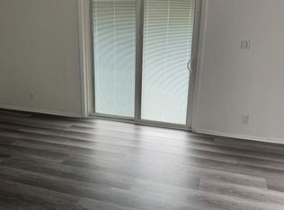 946 Larch St APT 2, Inglewood, CA 90301