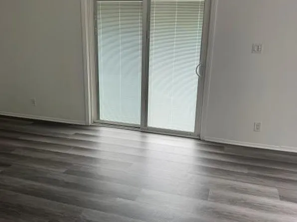 946 Larch St APT 2, Inglewood, CA 90301