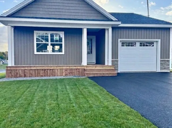 5 Goldenrod Ct, Falmouth, NS B0P 1L0