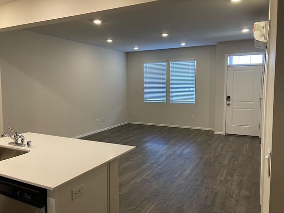 5th image of 11625 NE 28th St