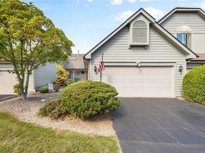 35 Wood Run Cmns, Rochester, NY, 14612