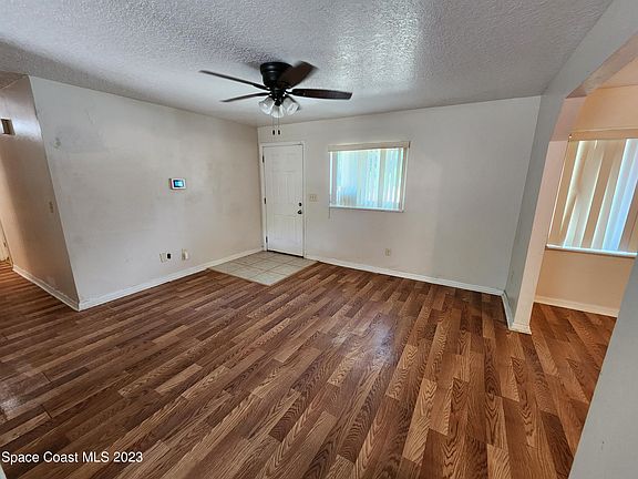 5th image of 857 Kenilworth Ct
