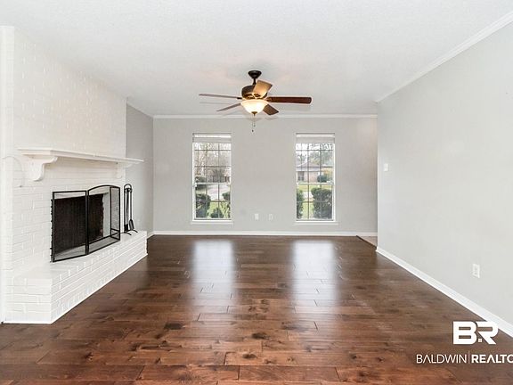 5th image of 6208 Palos Ct