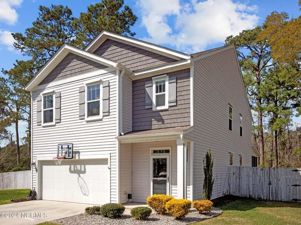 120 Old Dock Landing Road, Sneads Ferry, NC 28460