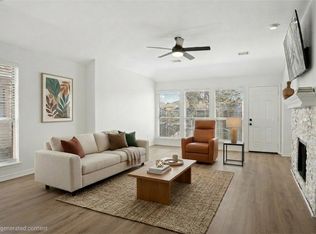 7606 Harbor Dr, Rowlett, TX 75088