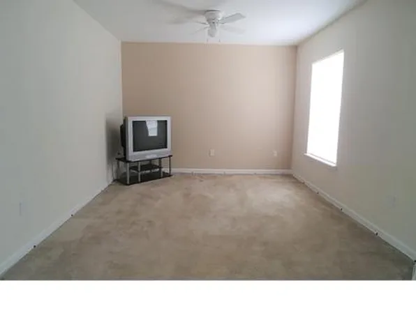 1573 Biscayne Bay Dr, Jacksonville, FL 32218