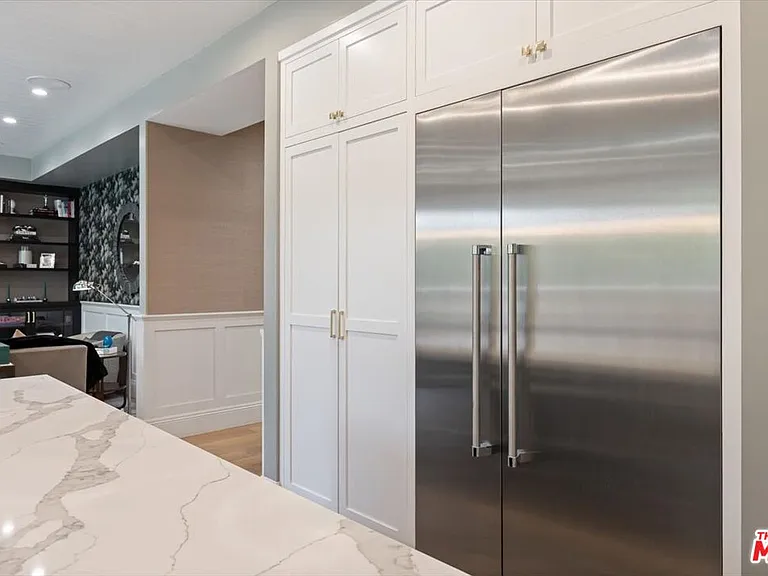 4225 Alcove Ave — Photo 19