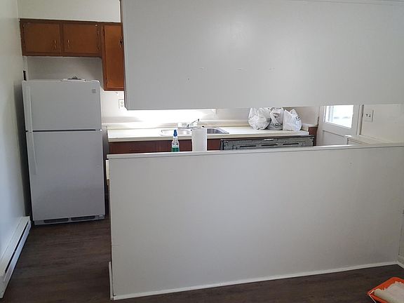 4th image of 725 Branch St #1