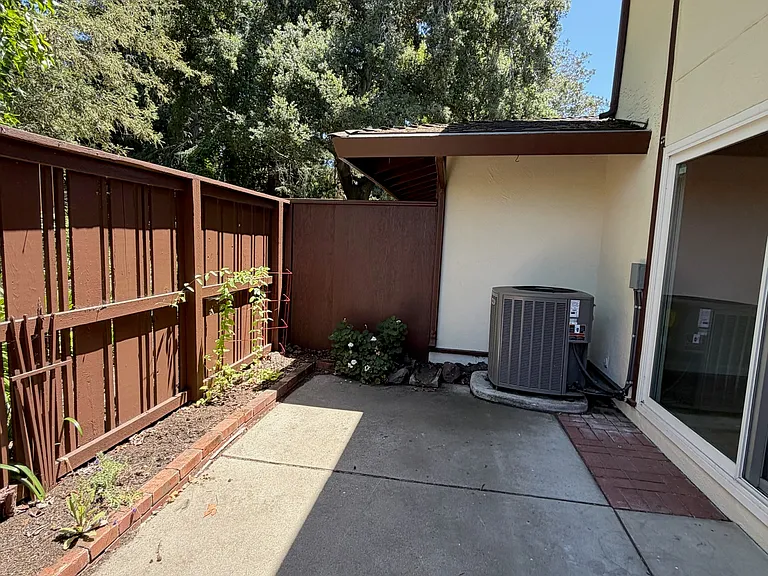 42932 Corte Galicia — Photo 11