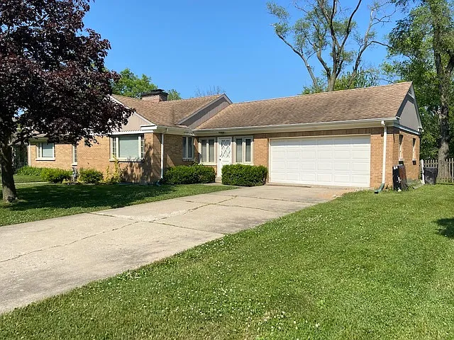 905 Warrington Rd photo 1