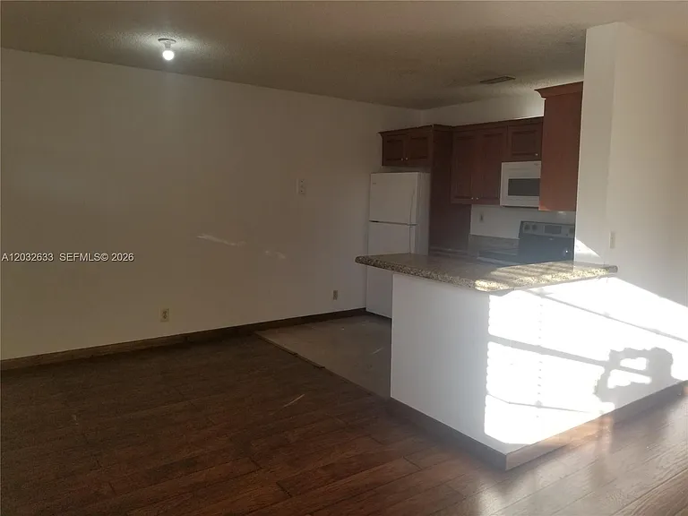 11450 NW 43rd St #11450 — Photo 9
