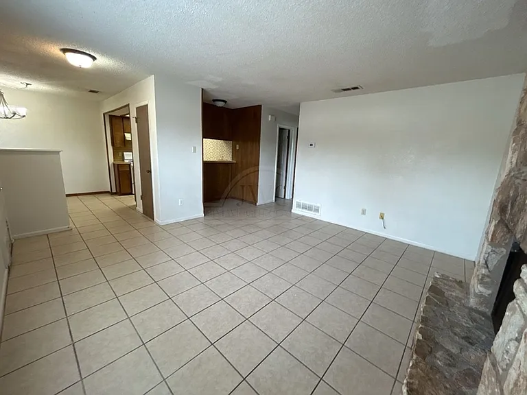 4209 Water St — Photo 7