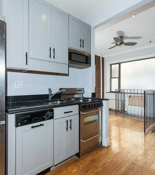 410 E 13th St #R1A — Photo 7