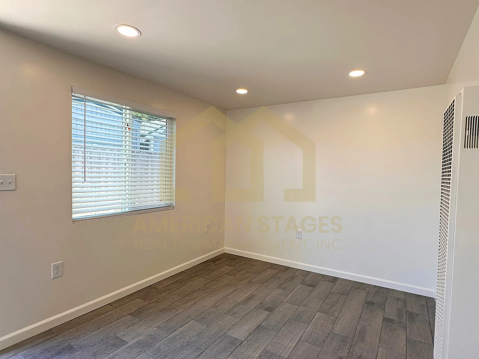 1101 West Oak Avenue - B — Photo 4