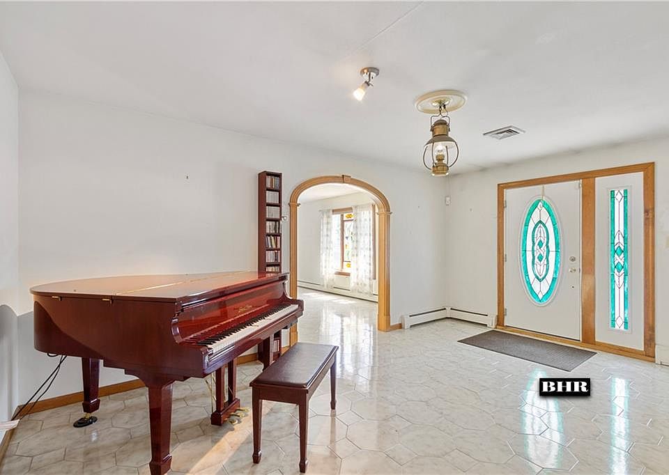 7 Preston Ave, Staten Island, NY 10312 Zillow