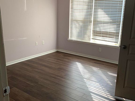 4th image of 1121 Tree Top Way APT 1412