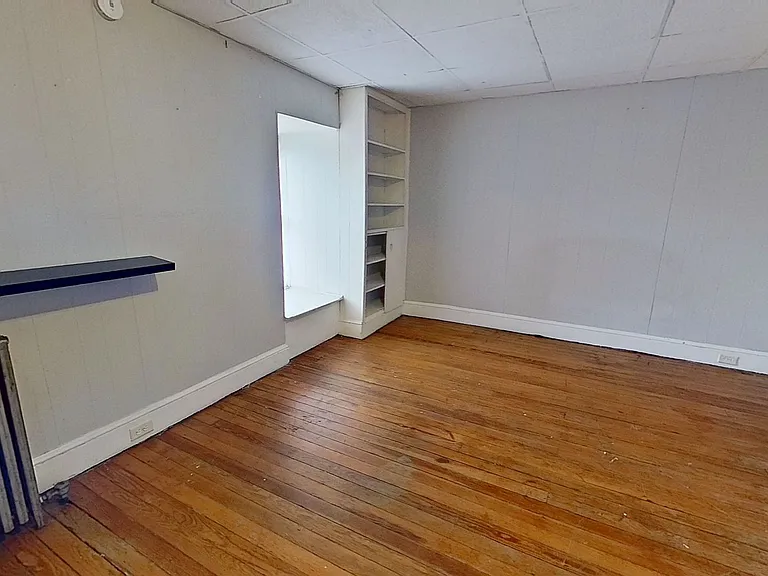 334 N Beaver St #2 — Photo 6