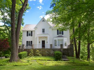 197 Furnace Dock Rd, Cortlandt Manor, NY 10567