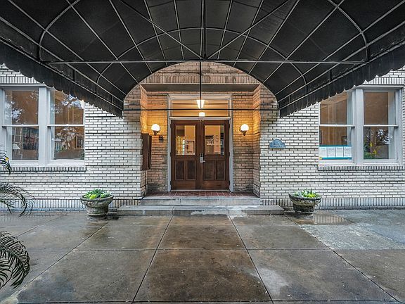 4th image of 106 W Gwinnett St #5C