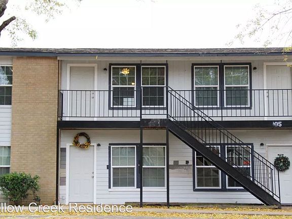 2nd image of 105 Michael Ave #1