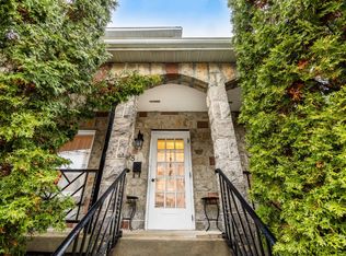 68E 88th Ave, Laval, QC H7W 3E3