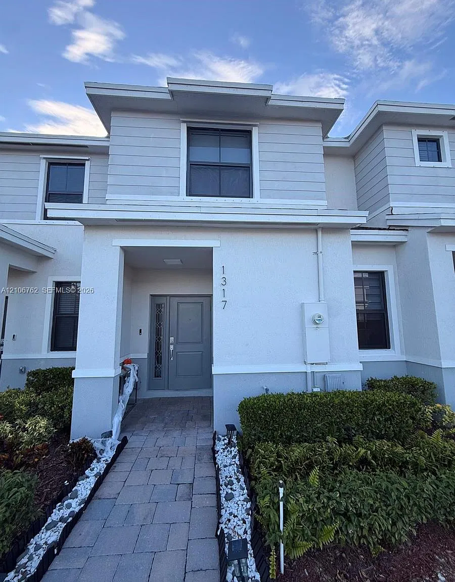Miami Land And Developmen — Photo 1