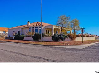 2498 Davis Ridge Ave, Bullhead City, AZ 86429