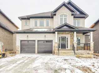 11 Dawn Blossom Dr, Georgina, ON L4P0H4