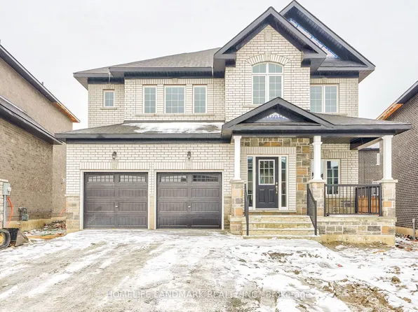 11 Dawn Blossom Dr, Georgina, ON L4P 0H4