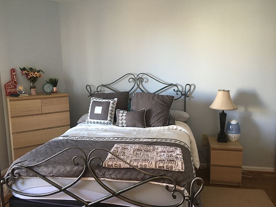 1st image of 2110 Highcourt Ln APT 302