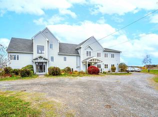 215 Cloverdale Dr, West Hants, NS B0N2T0