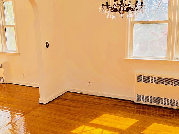 2nd image of 1832 Kimball St #2